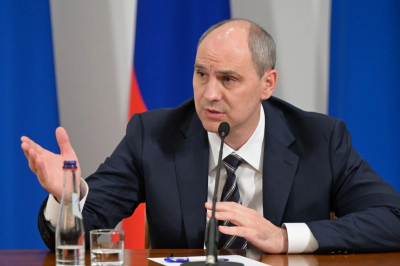Денис Паслер ответил на ключевые вопросы свердловчан: от бензина до детских садов
